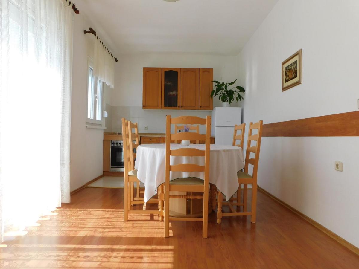 Apartmani Salus Pag Town Zewnętrze zdjęcie