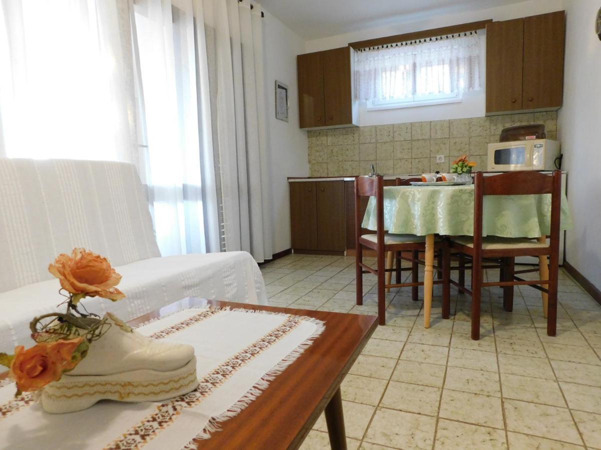 Apartmani Salus Pag Town Zewnętrze zdjęcie